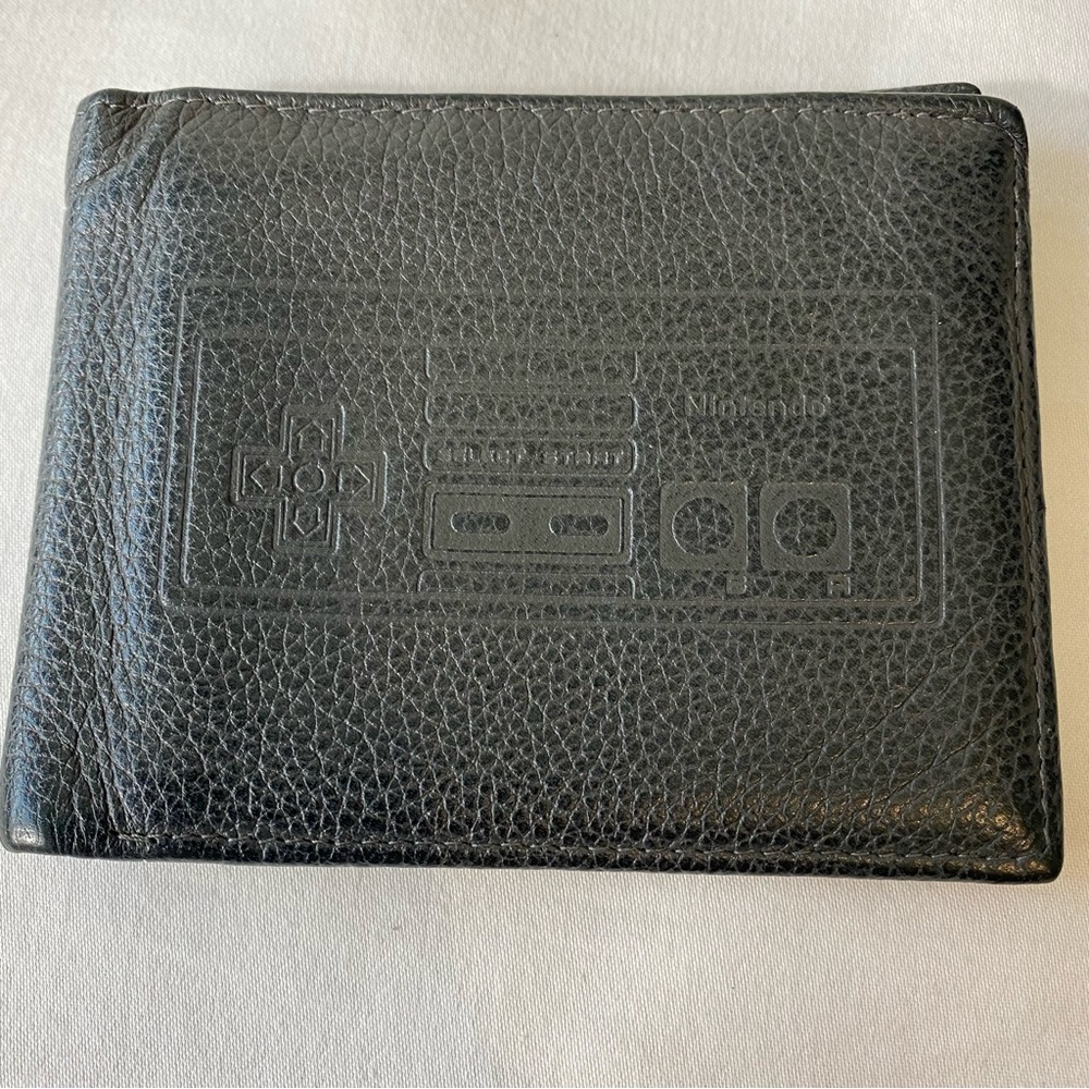 Nintendo Entertainment System black leather wallet bi-fold